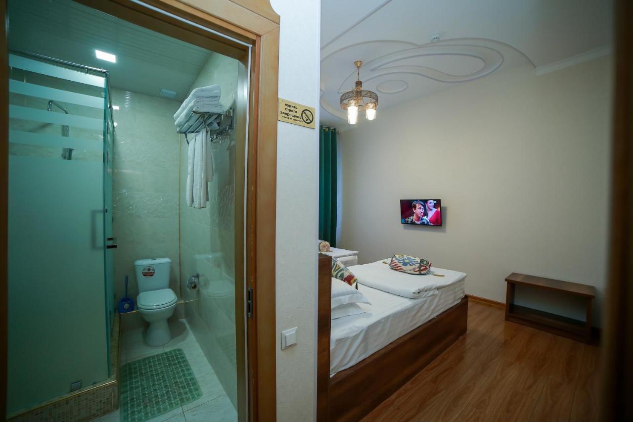 בוקורו Hotel Rayhon Boutique מראה חיצוני תמונה