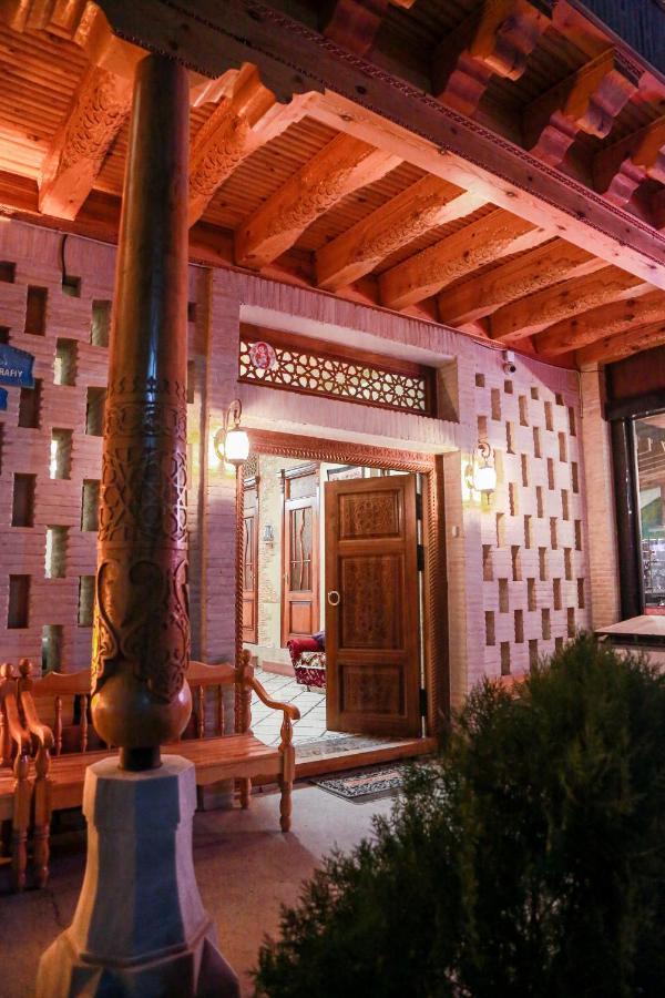 בוקורו Hotel Rayhon Boutique מראה חיצוני תמונה