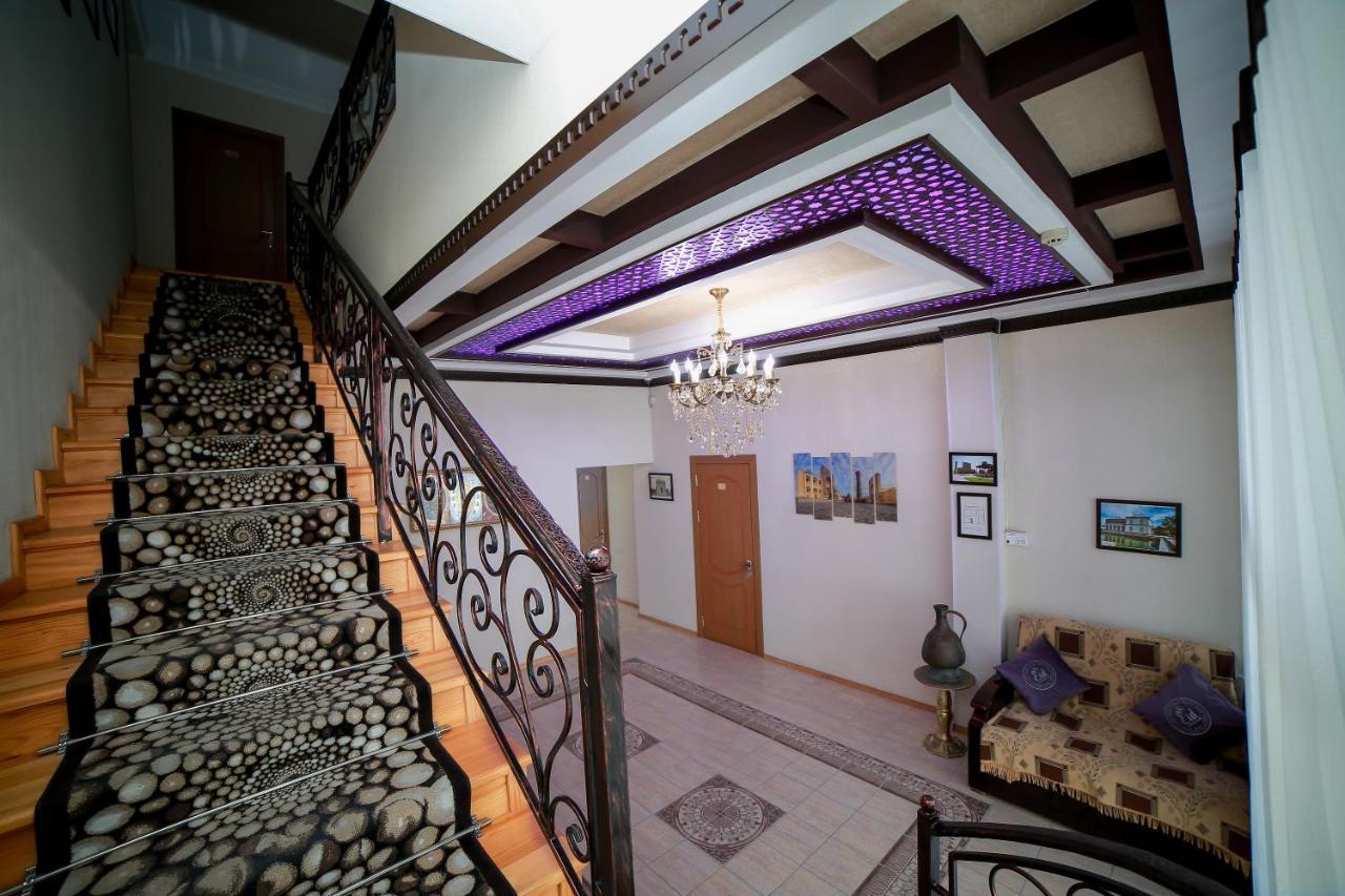 בוקורו Hotel Rayhon Boutique מראה חיצוני תמונה