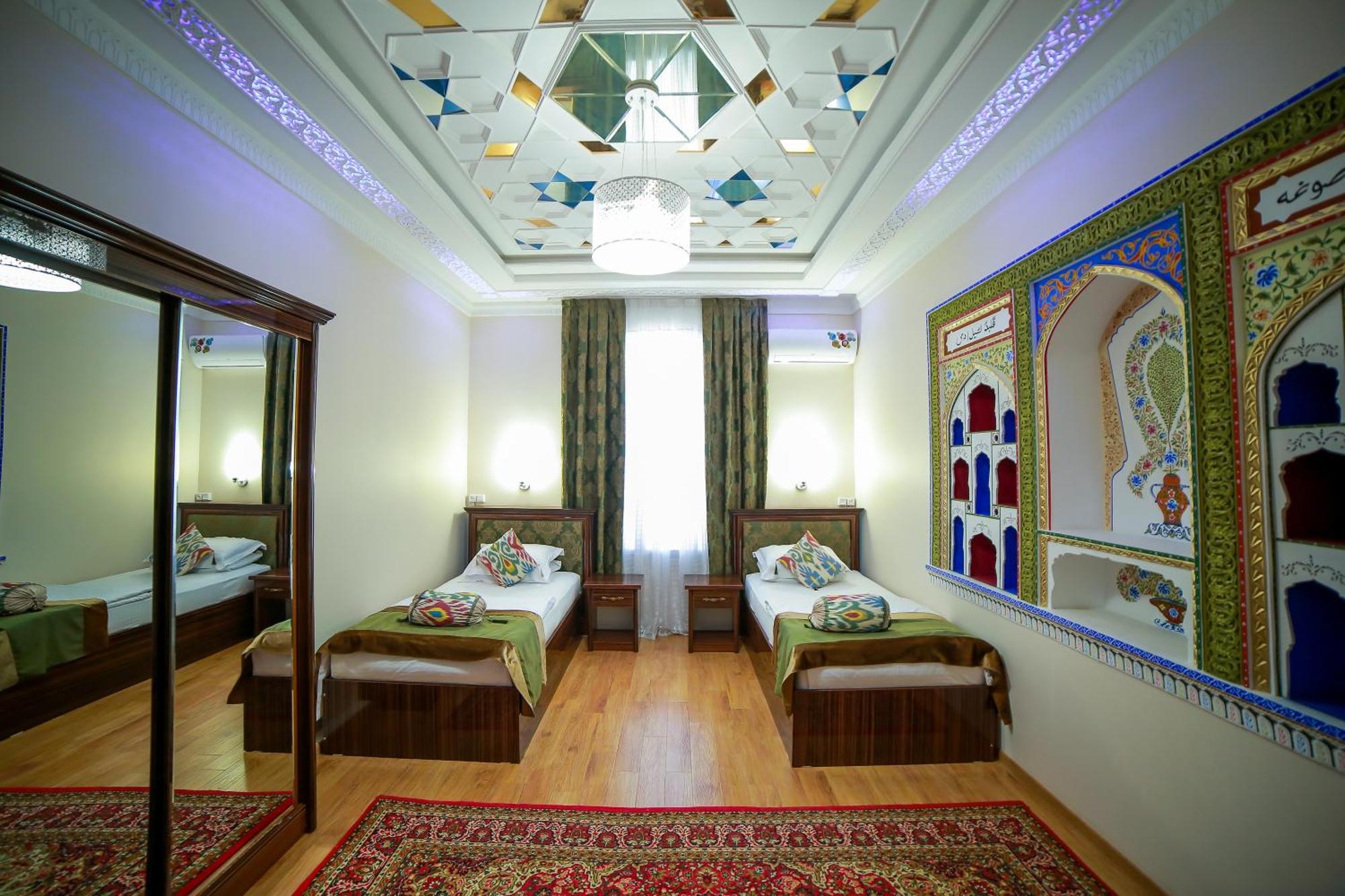 בוקורו Hotel Rayhon Boutique מראה חיצוני תמונה