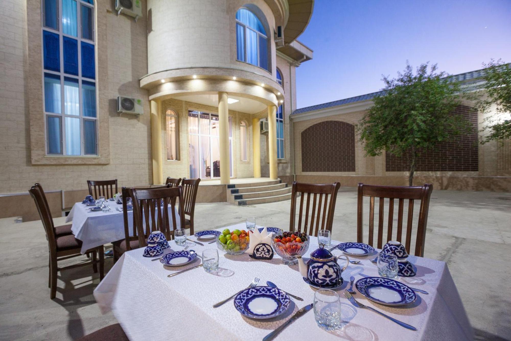 בוקורו Hotel Rayhon Boutique מראה חיצוני תמונה
